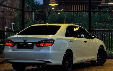 Toyota Camry, 2017 год, 2 600 000 рублей, 4 фотография