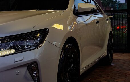 Toyota Camry, 2017 год, 2 600 000 рублей, 9 фотография