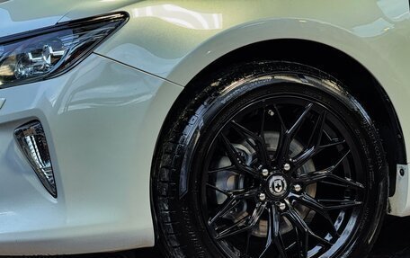 Toyota Camry, 2017 год, 2 600 000 рублей, 10 фотография