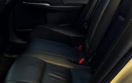 Toyota Camry, 2017 год, 2 600 000 рублей, 16 фотография