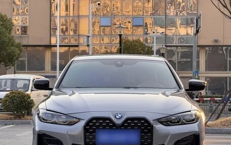 BMW 4 серия, 2022 год, 3 830 000 рублей, 2 фотография
