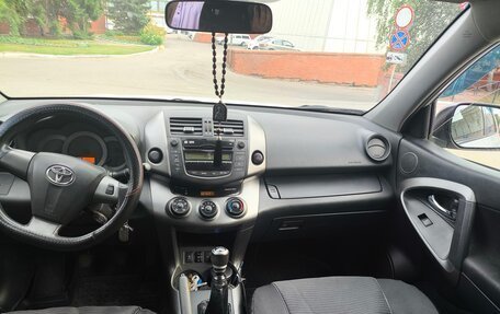 Toyota RAV4, 2012 год, 1 550 000 рублей, 4 фотография