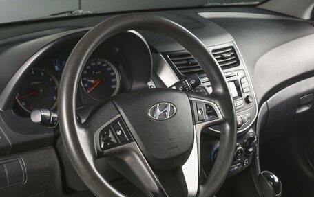 Hyundai Solaris II рестайлинг, 2015 год, 1 069 000 рублей, 14 фотография