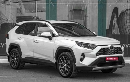 Toyota RAV4, 2021 год, 4 299 000 рублей, 1 фотография