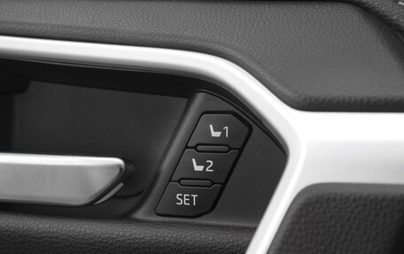 Toyota RAV4, 2021 год, 4 299 000 рублей, 20 фотография