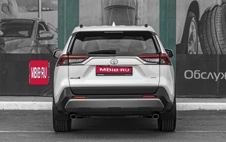 Toyota RAV4, 2021 год, 4 299 000 рублей, 4 фотография