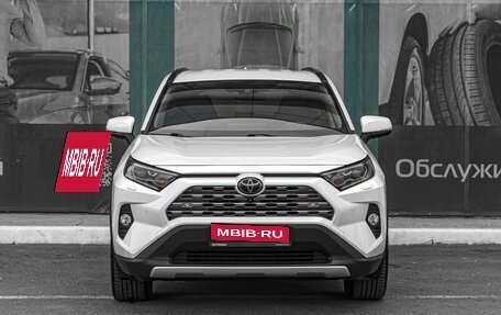 Toyota RAV4, 2021 год, 4 299 000 рублей, 3 фотография