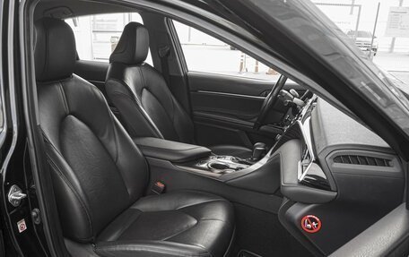 Toyota Camry, 2019 год, 2 899 000 рублей, 8 фотография