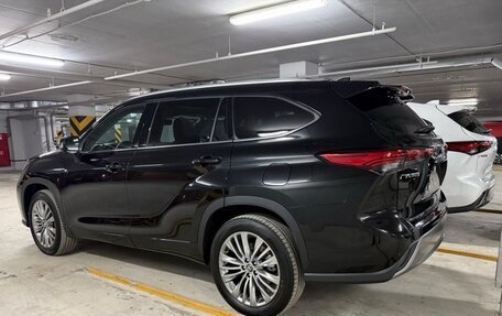 Toyota Highlander, 2025 год, 5 200 000 рублей, 3 фотография