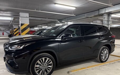 Toyota Highlander, 2025 год, 5 200 000 рублей, 4 фотография