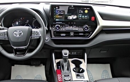 Toyota Highlander, 2025 год, 5 200 000 рублей, 6 фотография