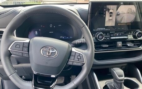 Toyota Highlander, 2025 год, 5 200 000 рублей, 7 фотография