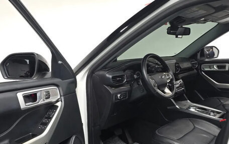 Ford Explorer VI, 2022 год, 2 795 000 рублей, 6 фотография
