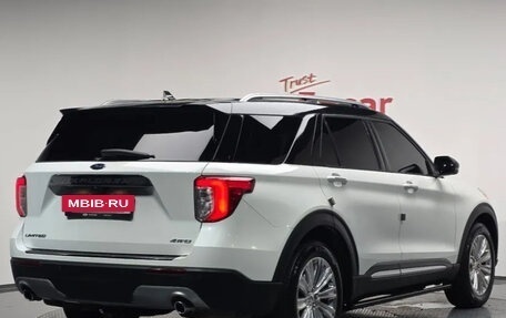 Ford Explorer VI, 2022 год, 2 795 000 рублей, 3 фотография