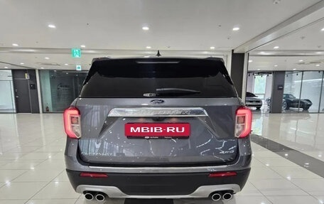 Ford Explorer VI, 2022 год, 3 200 000 рублей, 4 фотография