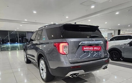 Ford Explorer VI, 2022 год, 3 200 000 рублей, 3 фотография