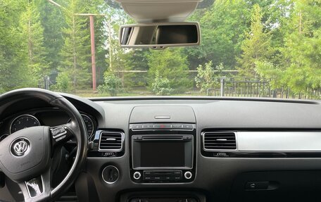 Volkswagen Touareg III, 2015 год, 3 250 000 рублей, 8 фотография