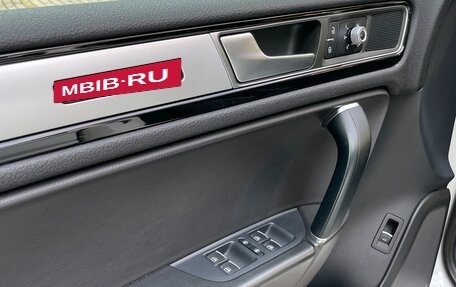 Volkswagen Touareg III, 2015 год, 3 250 000 рублей, 12 фотография