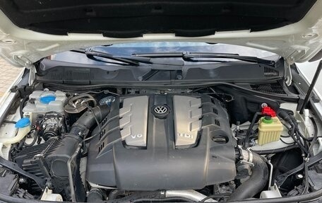 Volkswagen Touareg III, 2015 год, 3 250 000 рублей, 18 фотография