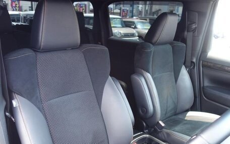Toyota Alphard III, 2022 год, 3 250 000 рублей, 14 фотография