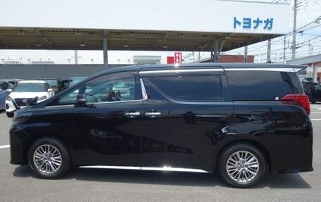Toyota Alphard III, 2022 год, 3 250 000 рублей, 9 фотография