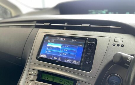 Toyota Prius, 2014 год, 1 270 000 рублей, 18 фотография