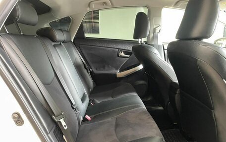 Toyota Prius, 2014 год, 1 270 000 рублей, 13 фотография