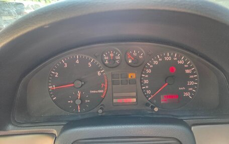 Audi A4, 1998 год, 220 000 рублей, 8 фотография