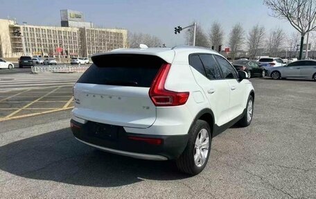 Volvo XC40 I, 2021 год, 1 900 000 рублей, 4 фотография