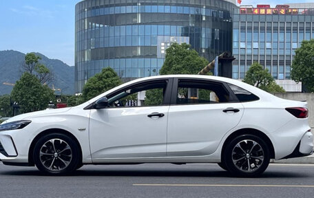 Chevrolet Monza, 2022 год, 1 000 000 рублей, 3 фотография