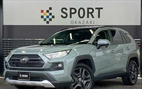 Toyota RAV4, 2023 год, 2 450 000 рублей, 7 фотография