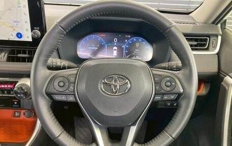 Toyota RAV4, 2023 год, 2 450 000 рублей, 11 фотография