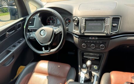 Volkswagen Sharan II, 2020 год, 3 600 000 рублей, 10 фотография