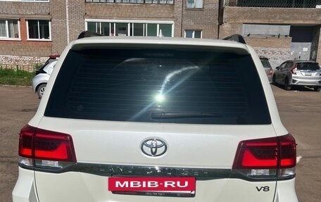 Toyota Land Cruiser 200, 2020 год, 8 200 000 рублей, 3 фотография