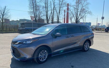 Toyota Sienna, 2021 год, 4 100 000 рублей, 10 фотография