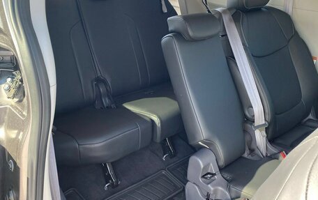 Toyota Sienna, 2021 год, 4 100 000 рублей, 15 фотография