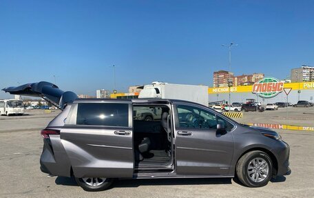 Toyota Sienna, 2021 год, 4 100 000 рублей, 37 фотография