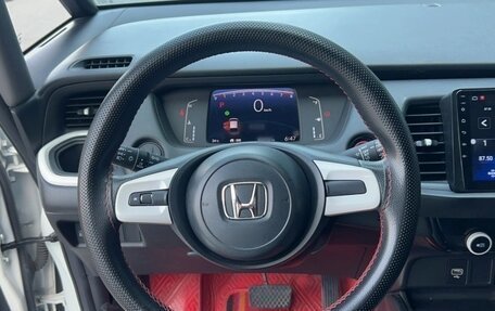 Honda Fit, 2021 год, 1 030 000 рублей, 10 фотография