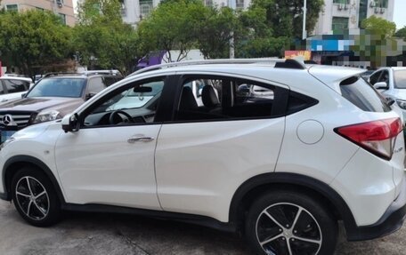 Honda Vezel, 2021 год, 1 230 000 рублей, 8 фотография