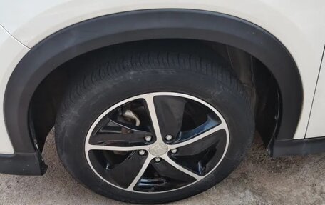Honda Vezel, 2021 год, 1 230 000 рублей, 26 фотография