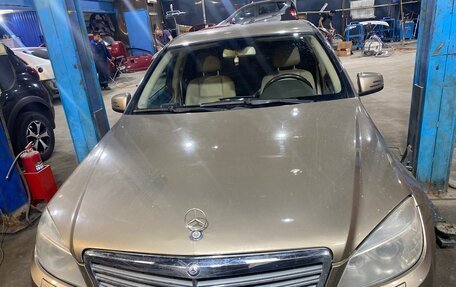 Mercedes-Benz C-Класс, 2009 год, 750 000 рублей, 4 фотография