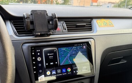 Skoda Rapid I, 2014 год, 975 000 рублей, 10 фотография