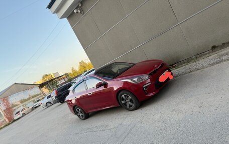KIA Rio IV, 2017 год, 900 000 рублей, 2 фотография
