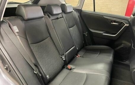 Toyota RAV4, 2023 год, 2 600 000 рублей, 12 фотография