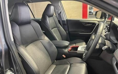 Toyota RAV4, 2023 год, 2 600 000 рублей, 11 фотография