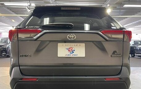 Toyota RAV4, 2023 год, 2 600 000 рублей, 9 фотография
