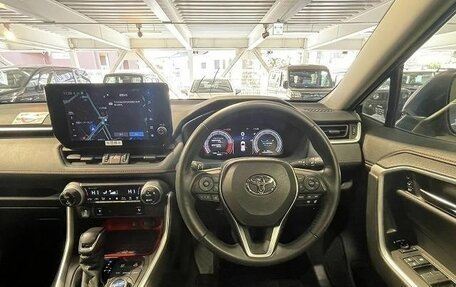 Toyota RAV4, 2023 год, 2 600 000 рублей, 16 фотография