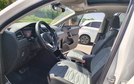 Volkswagen Tiguan II, 2021 год, 3 280 000 рублей, 9 фотография