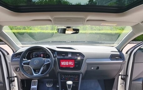 Volkswagen Tiguan II, 2021 год, 3 280 000 рублей, 11 фотография