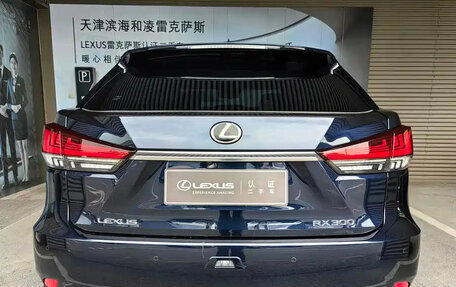 Lexus RX IV рестайлинг, 2022 год, 3 900 000 рублей, 5 фотография